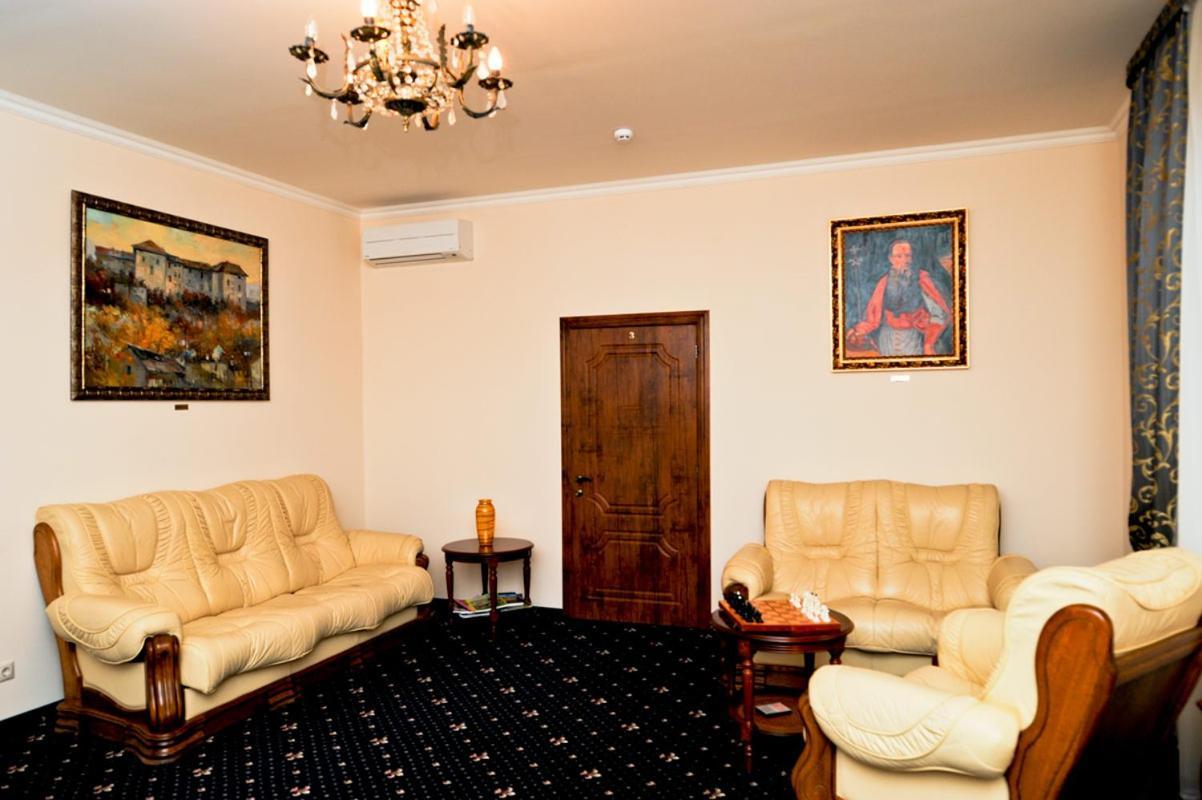 Boutique Hotel Villa P Oezjhorod Buitenkant foto