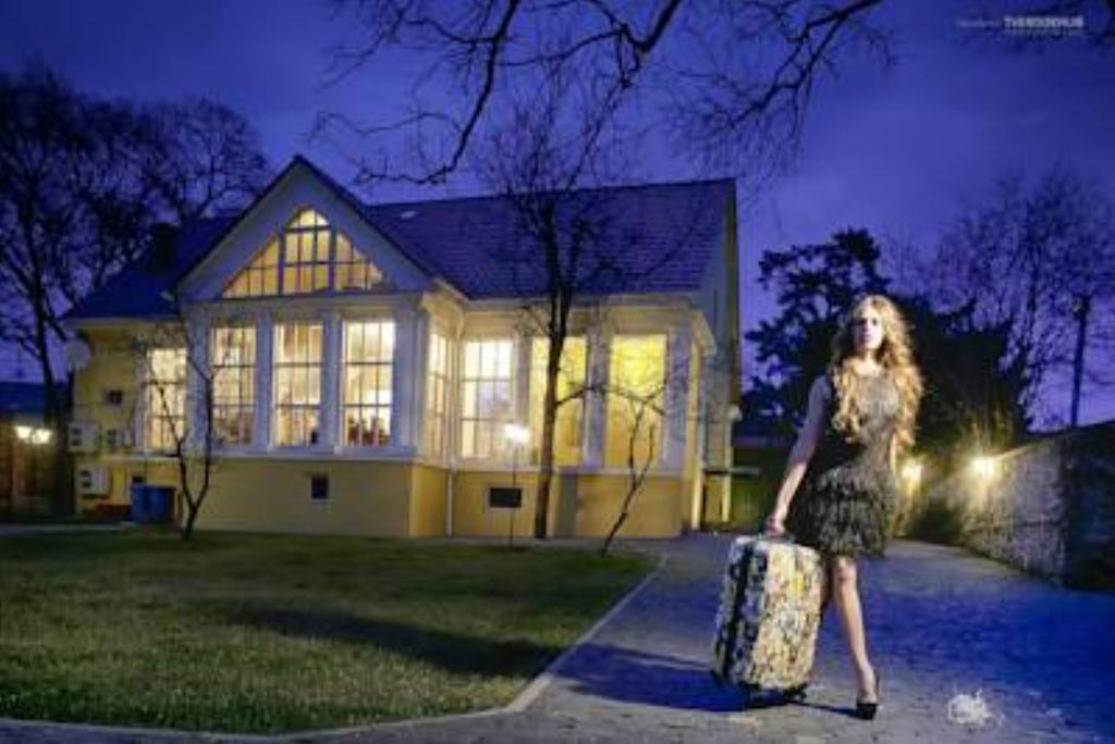 Boutique Hotel Villa P Oezjhorod Buitenkant foto